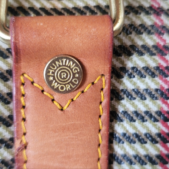 EUC HUNTING WORLD HAND BAG - Picture 3 of 14